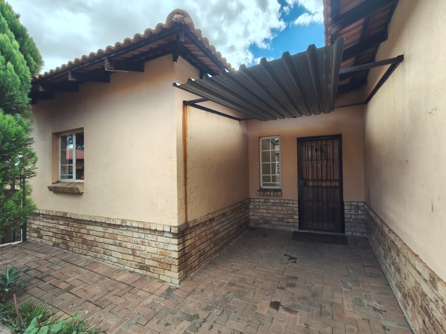 3 Bedroom Property for Sale in Waterval East North West
